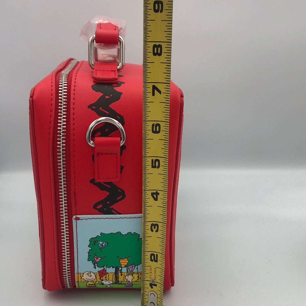 Snoopy Loungefly Peanuts Celebration Bag Charlie Brown Red - Picture 15 of 15